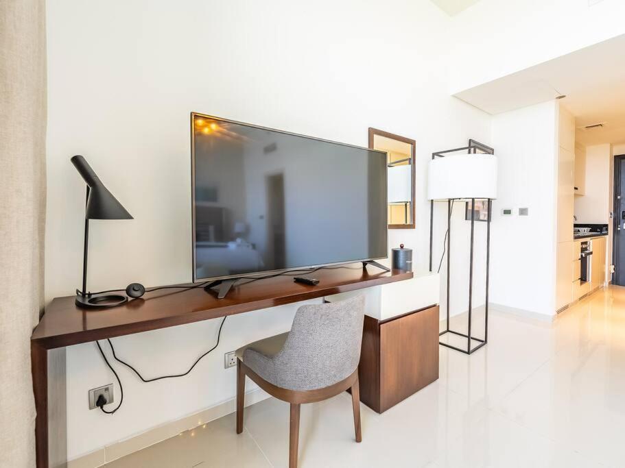 Exquisite With Breathtaking Cityscape View Apartment *